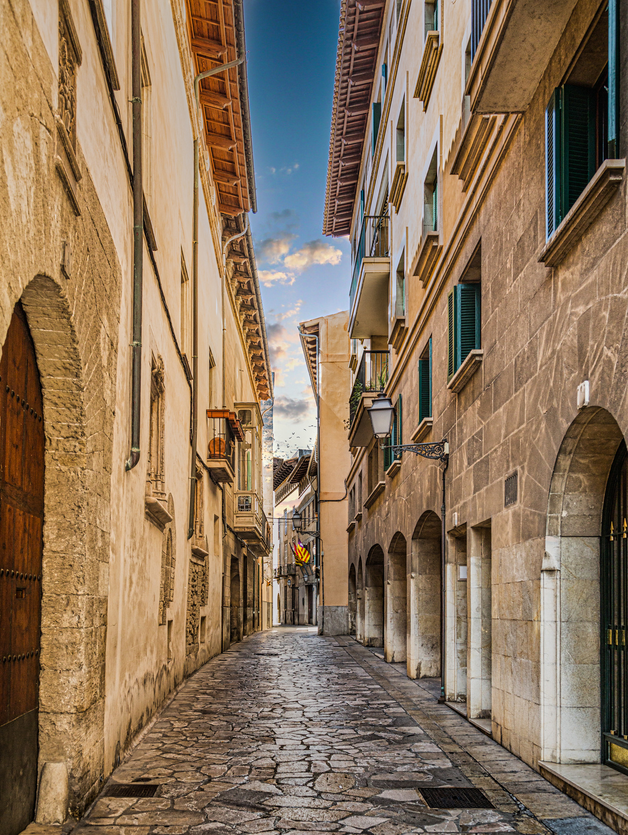 Narrow Mallorca Alley
